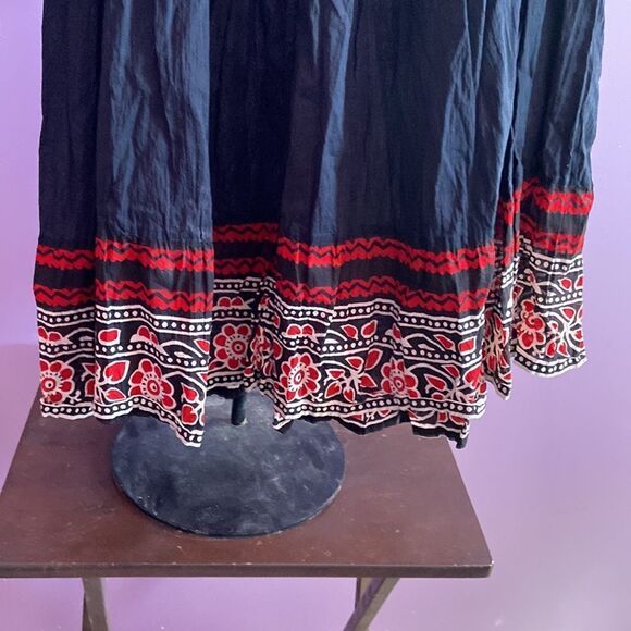 Sag Harbor Floral Skirt M Dark Blue Red Broomstick Boho Elastic Waist - Picture 2 of 3
